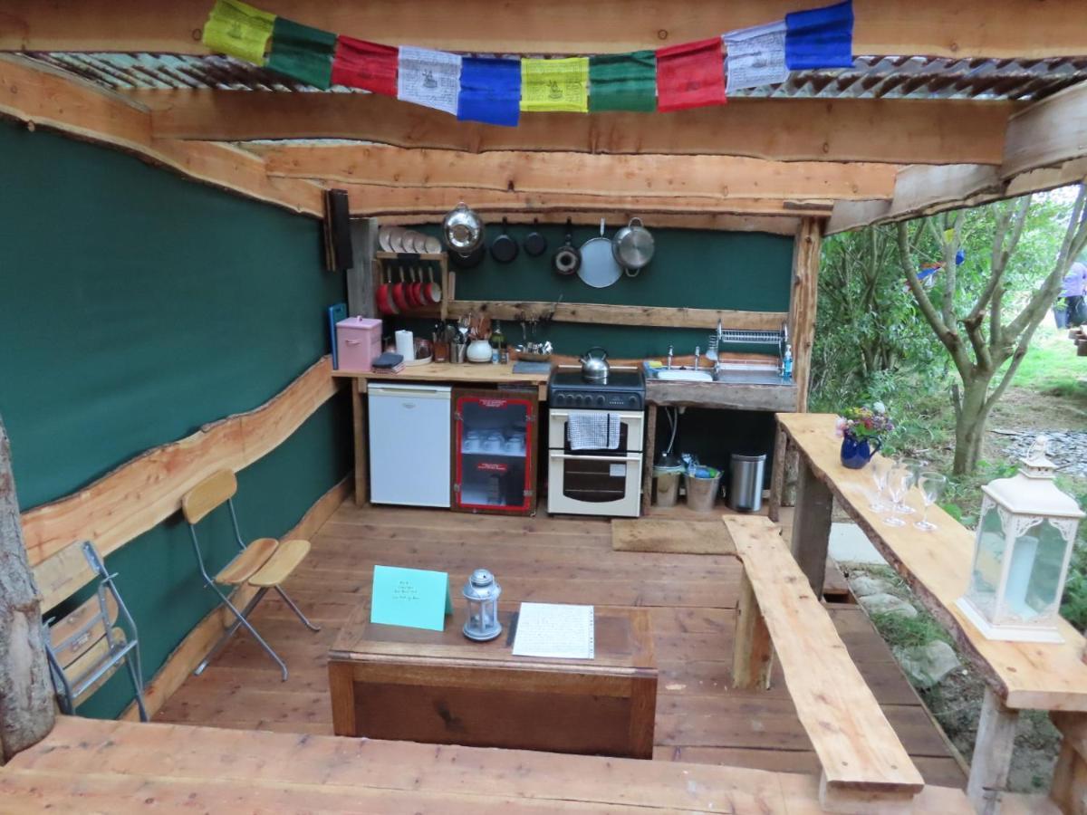 Fire Yurt Hotel Machynlleth Exterior photo