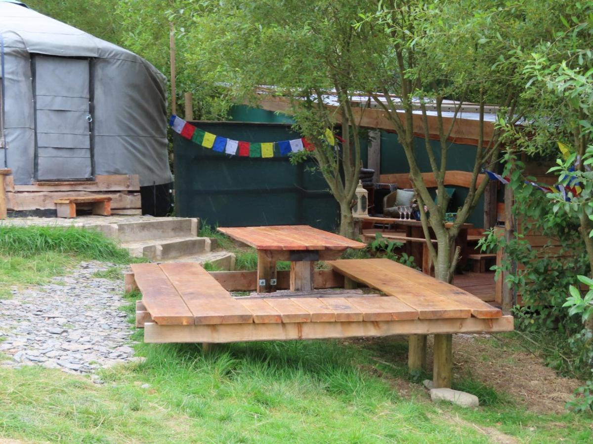 Fire Yurt Hotel Machynlleth Exterior photo